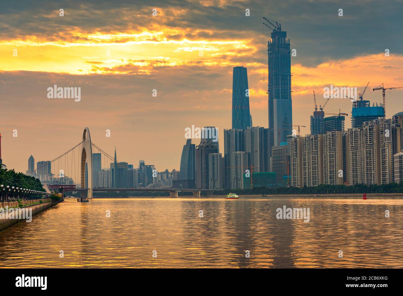 Guangzhou China Skyline On The Pearl River At Sunset Stock Photo Alamy