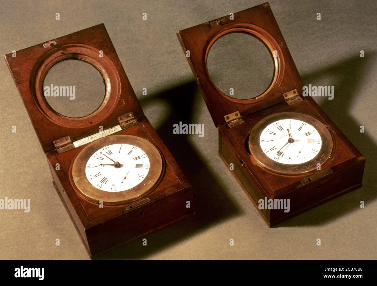 Two mahogany box chronometers, made by John Arnold (1736-1799) for Captain James Cook's second Pacific voyage in 1772. Date, 1771. Stock Photo