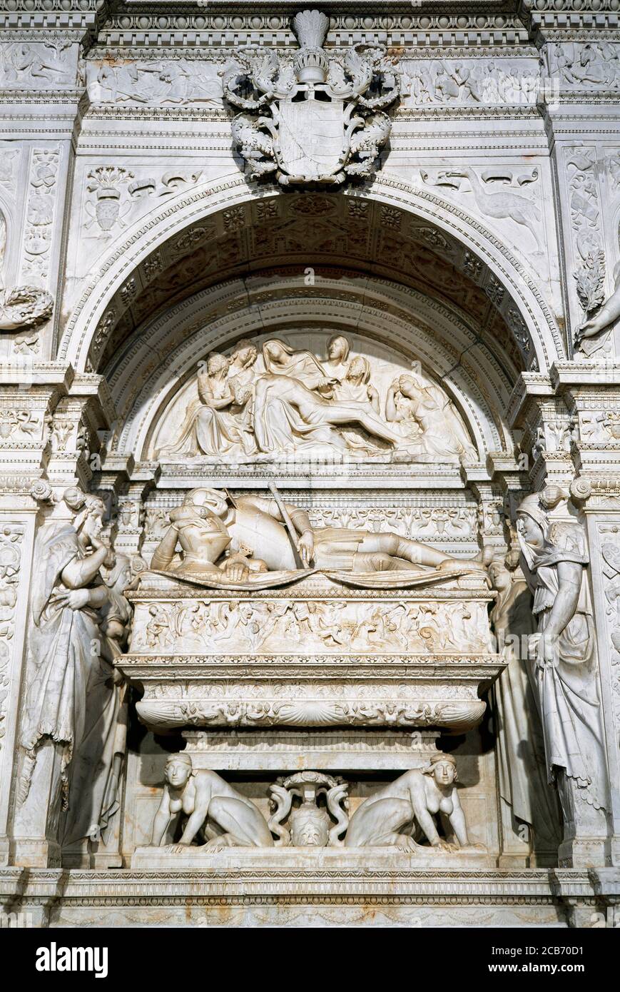 Spain, Catalonia, Lleida province, Bellpuig. St. Nicholas Church. Tomb of the viceroy of Naples Ramon Folch de Cardona i Anglesola (1467-1522). Work by Italian sculptor Giovanni da Nola (1478-1559). When the viceroy Ramón de Cardona died in Naples in 1522, da Nola built his tomb in Naples, but it was then transported piece by piece to Bellpuig where Cardona was buried. Stock Photo