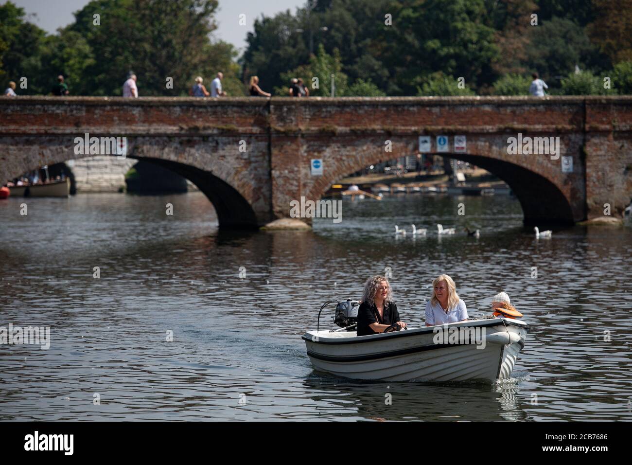 People enjoy the hot weather in stratford upon avon hires stock
