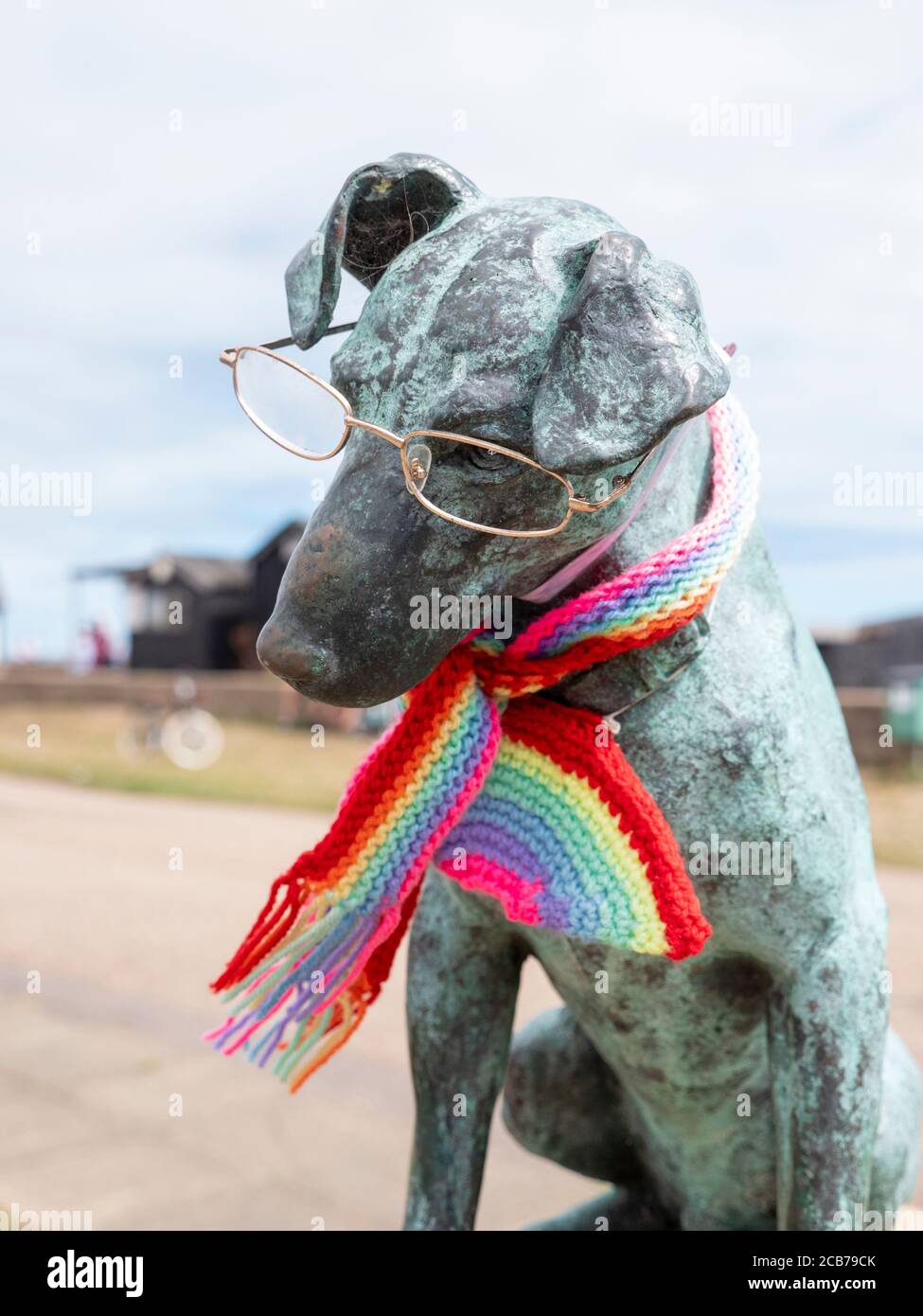 Snooks the dog bronze statue aldeburgh hires stock photography and