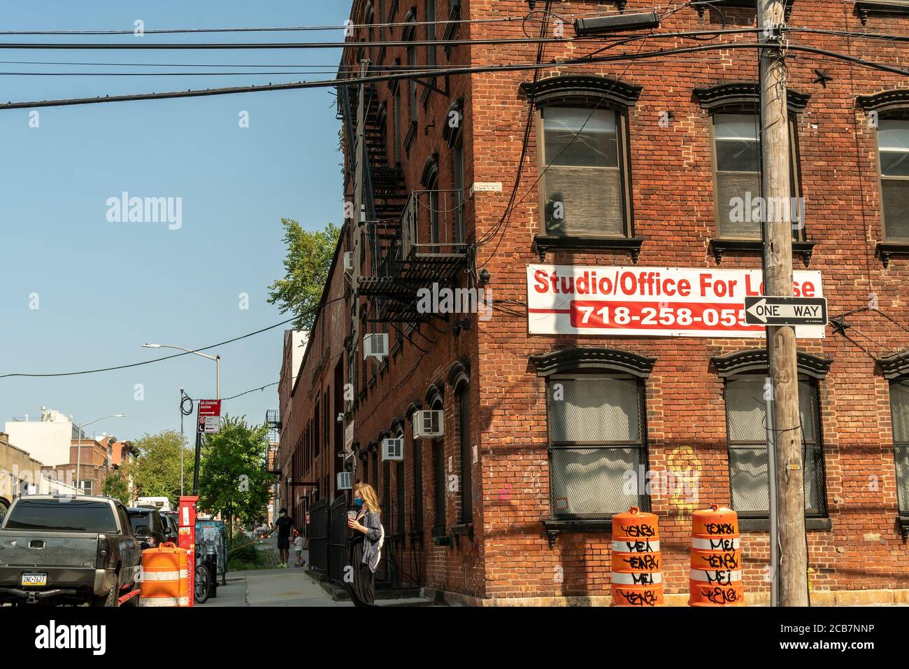 For lease commercial building hires stock photography and images Alamy