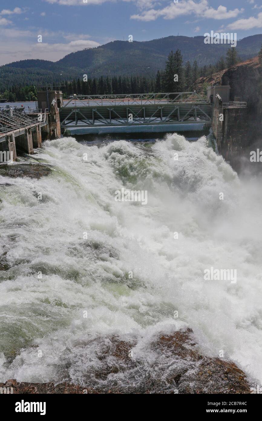 state-dam-hi-res-stock-photography-and-images-page-21-alamy