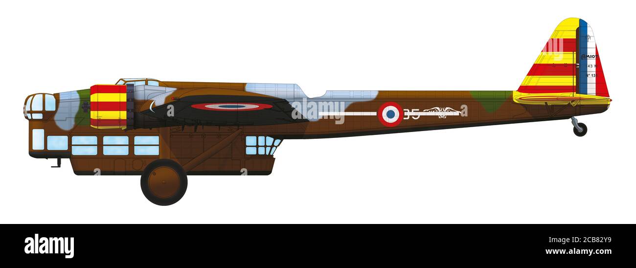 Amiot 143 (N° 135) of the Groupe de marche of the 38e Escadre de Bombardement of the Vichy French Air Force, Summer 1941 Stock Photo