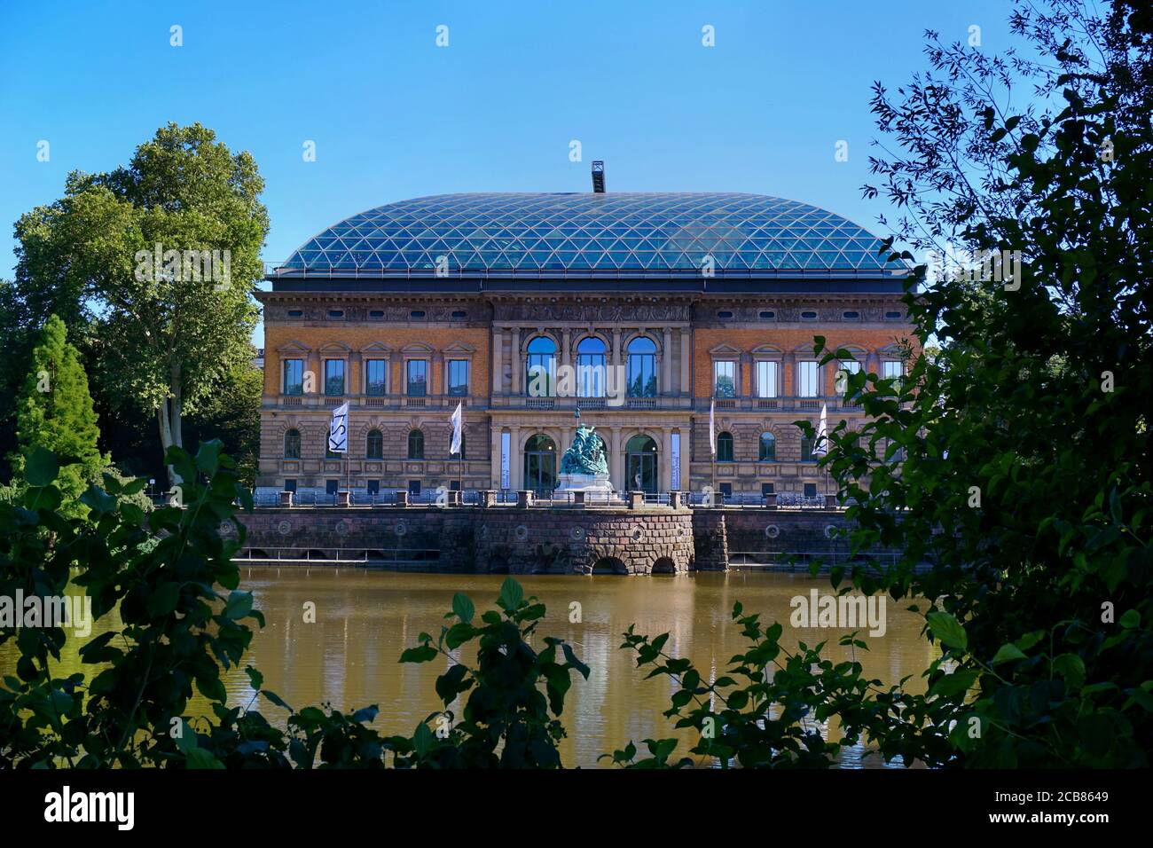 „Ständehaus“, built 1876-1880, at 'Kaiserteich'. It served as a State Parliament from 1949-1988. In 2002, it was turned into the 'K21' museum. Stock Photo