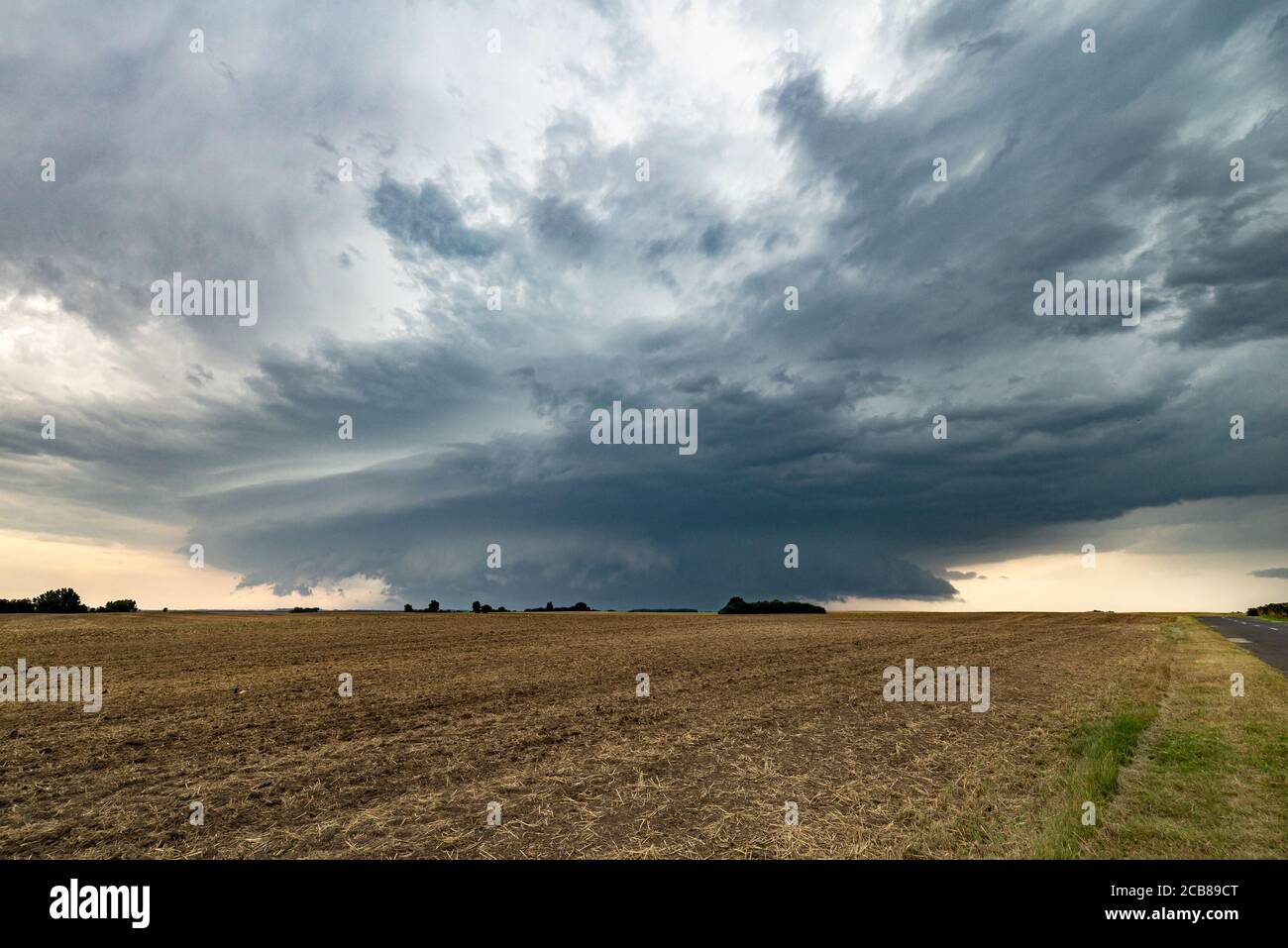 Rotating supercell thunderstorm on the Pannonian Plains at the border of Serbia and Hungary Stock Photo