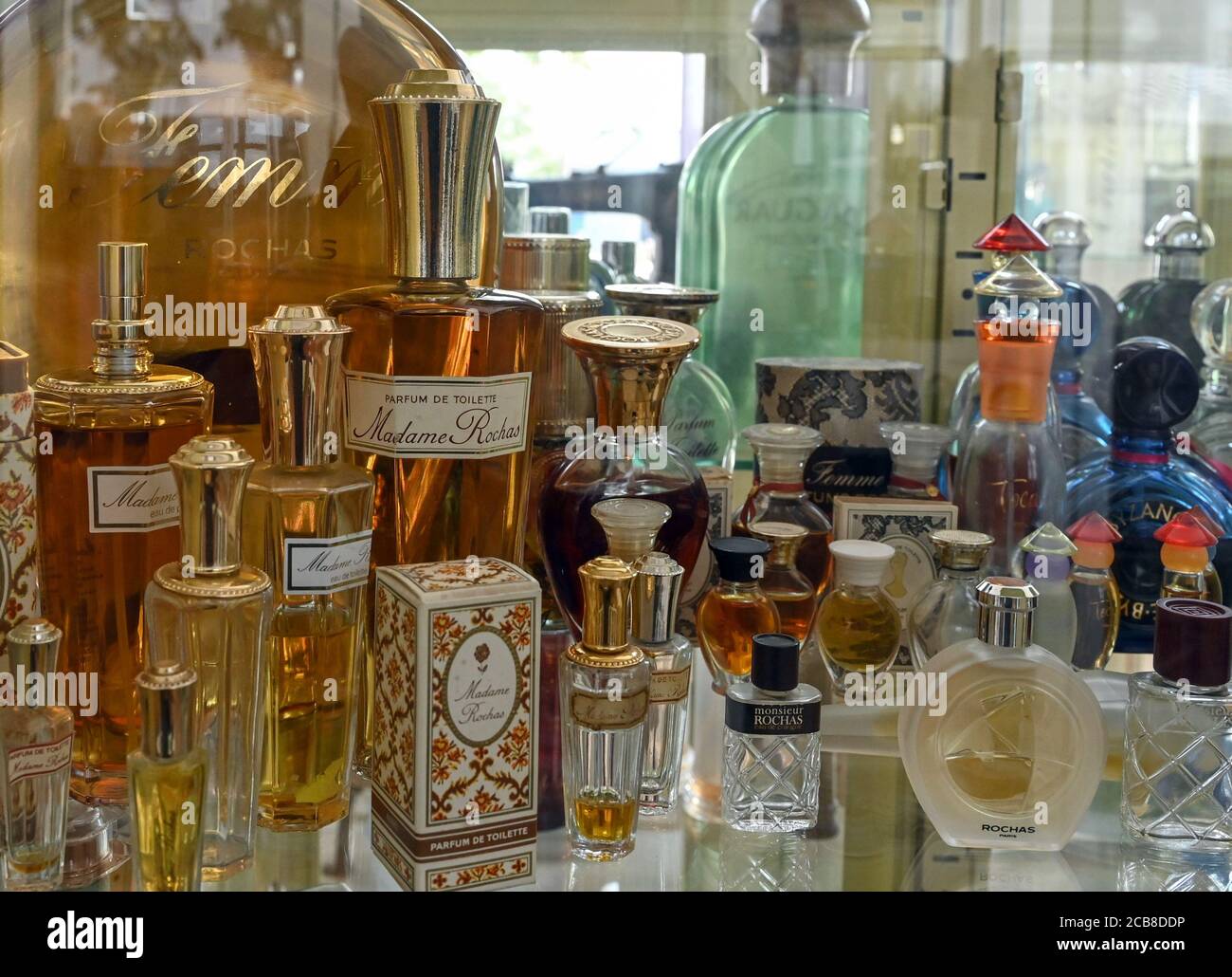 Reichenberg, Germany. 10th Aug, 2020. The perfume museum of the Swiss  collector Claudio Besenzoni, located in the building of the former LPG  culture house, exhibits old perfume bottles of the brand Madame