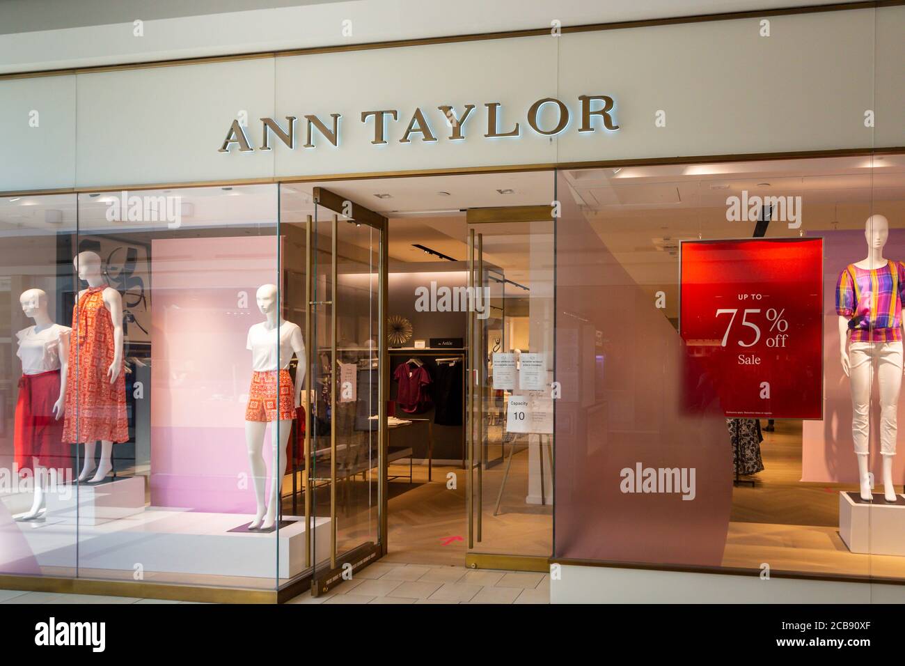 August 11, 2020. Peabody, MA. Ann Taylor store in the Northshore Mall
