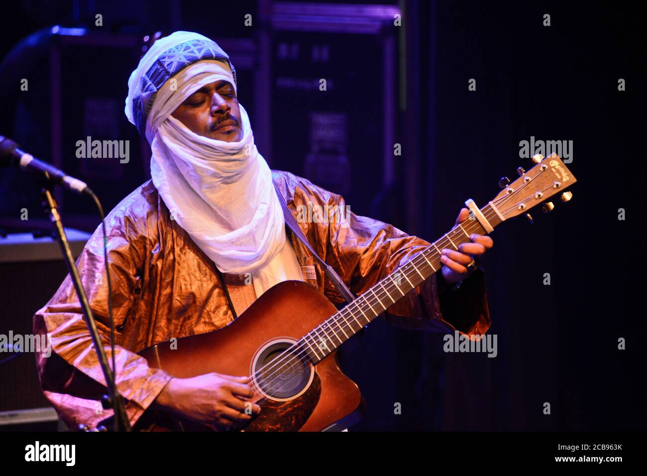 Tinariwen, tuareg blues and rock band from Mali Stock Photo Alamy