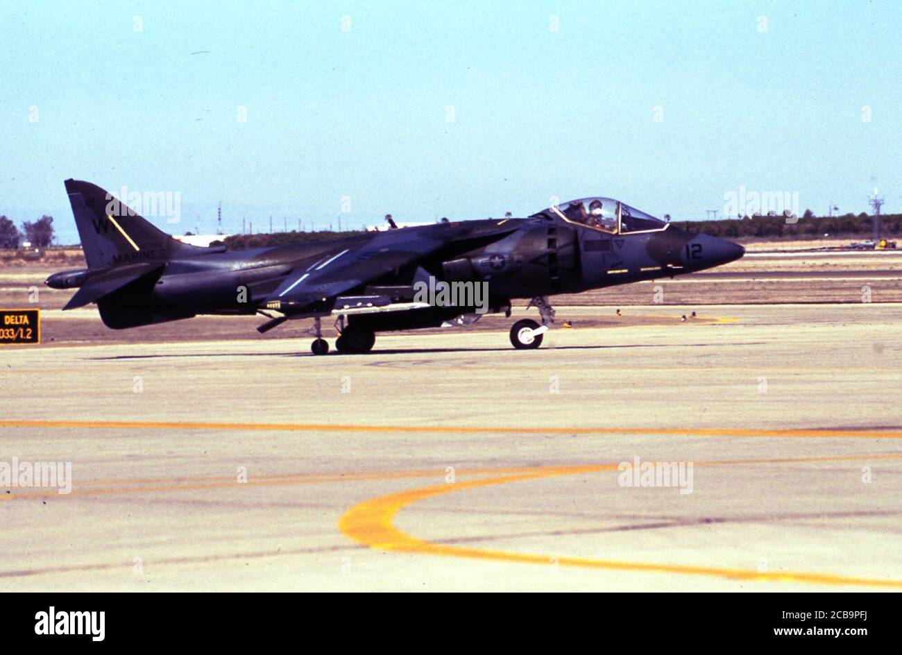 McDonnell AV-8B 163192 VMA-513 WF12 MCAS Yuma 10May89 . Stock Photo