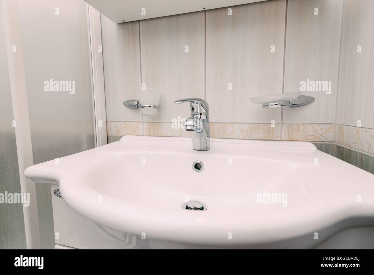 Hanging soap dish hires stock photography and images Alamy