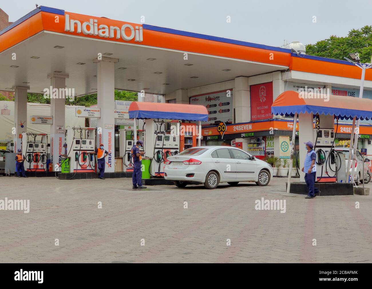 Indian oil petrol pump hi-res stock photography and images - Alamy