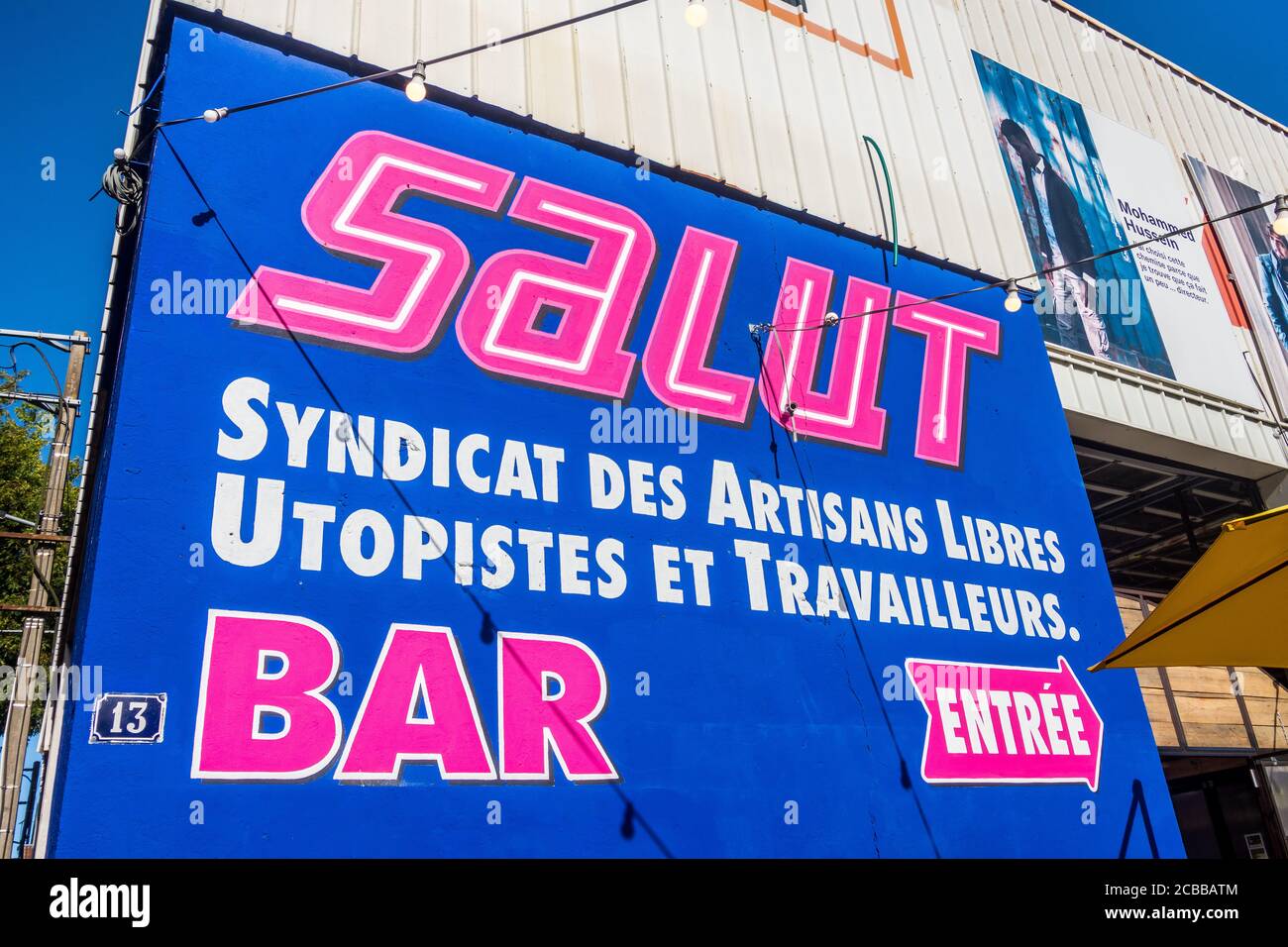 SALUT - 'Syndicat des Artisans Libres Utopistes et Travailleurs' notice on  bar, shops and meeting place, Nantes, Loire-Atlantique, France. Stock Photo