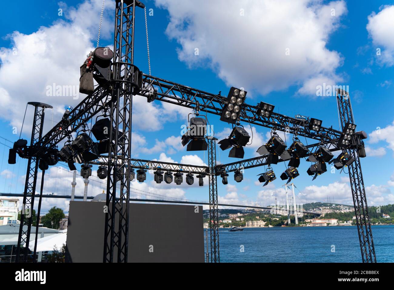 Installation of professional sound, light, led panel, video and stage