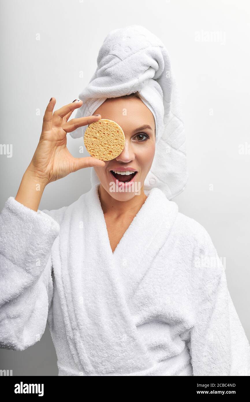 Face washing woman sponge hi-res stock photography and images - Alamy