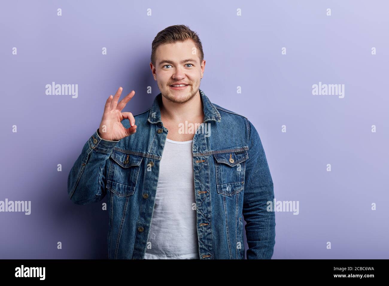 Muscular man hand up showing hi-res stock photography and images - Alamy