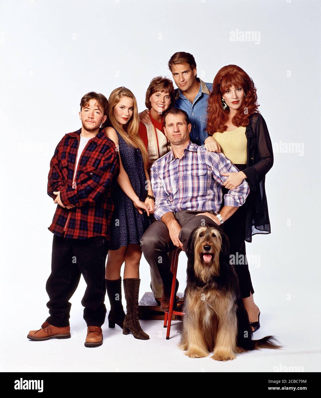 LIBRARY. USA. Amanda Bearse, Ted McGinley Katey Sagal , David Faustino ,  Christina Applegate and Ed O'Neill in the ©Fox Network TV series: Married  with Children (1987-1997) . Plot: Al Bundy is