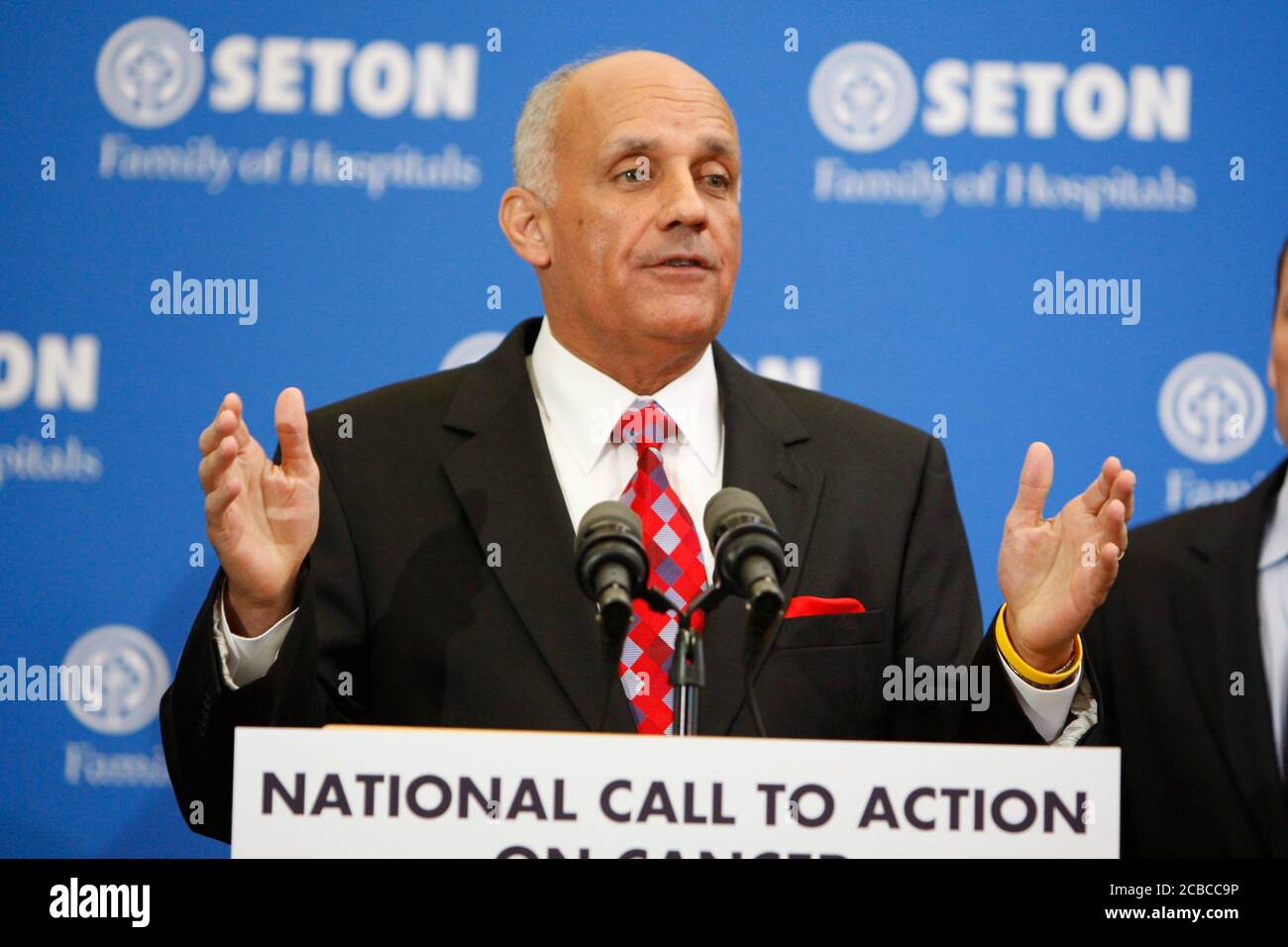 Austin, Texas USA, January 18, 2008:  Former Surgeon General Richard Carmona speaks to the press about a cancer health initiative after touring a cancer ward at Brackenridge Hospital. ©Bob Daemmrich Stock Photo