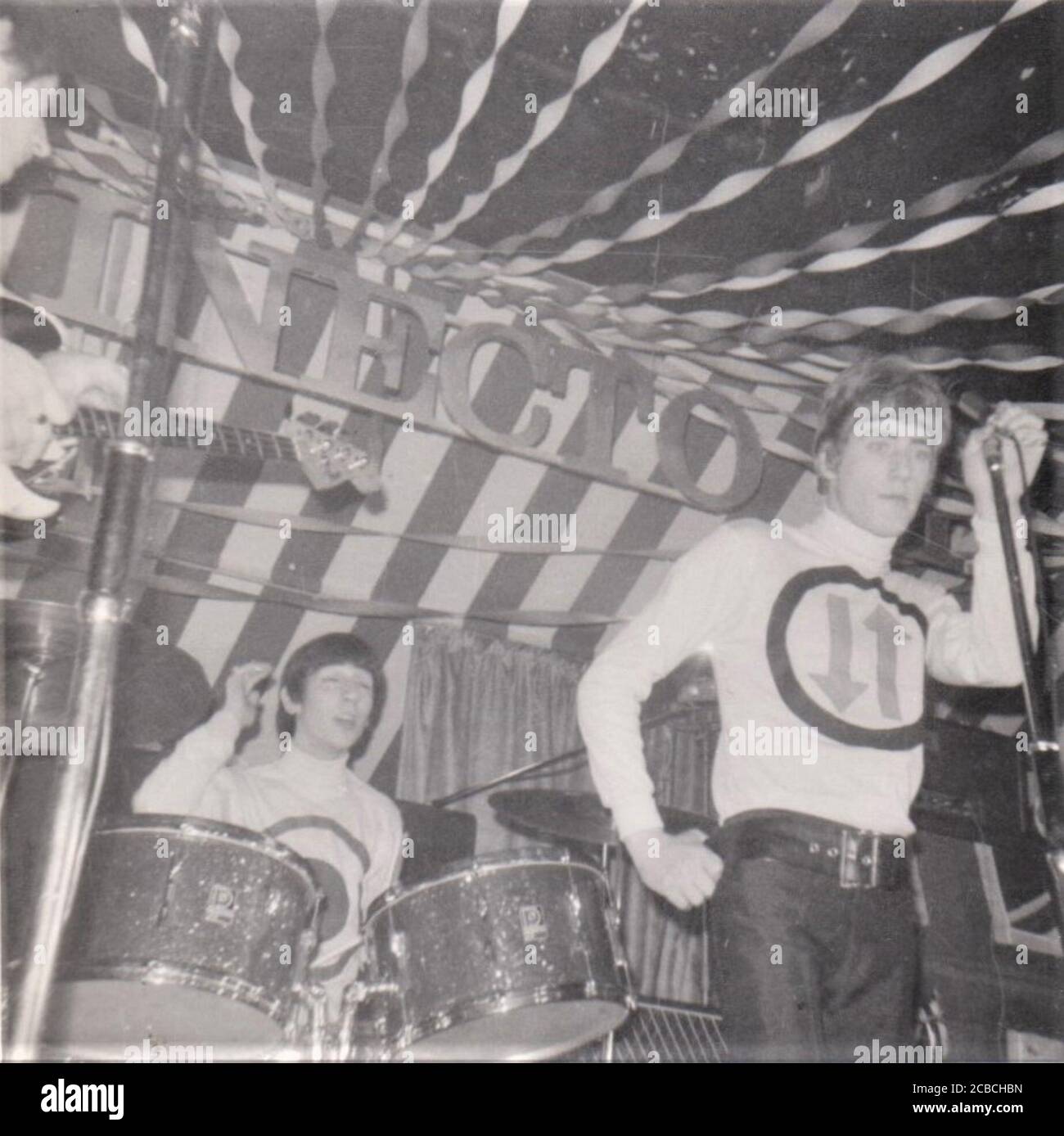 The Who - Keith Moon And Roger Daltrey On Stage, 1965 Stock Photo