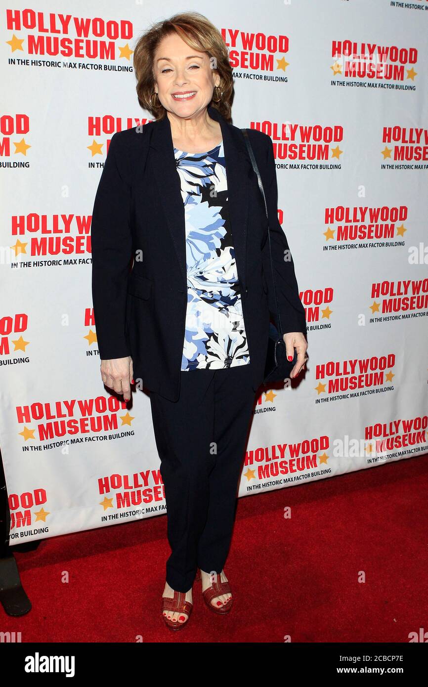 LOS ANGELES - JAN 18: Donna Pescow at the 40th Anniversary of “Knots