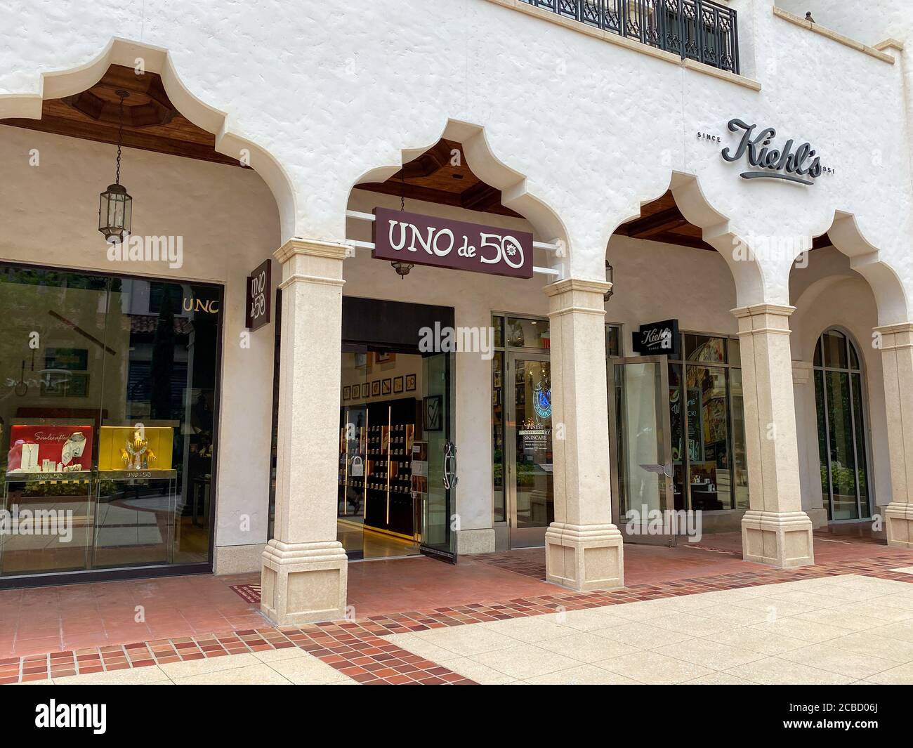 Orlando,FL/USA 6/13/20 The exterior of a Uno de 50 jewelry store at an outdoor mall in Orlando