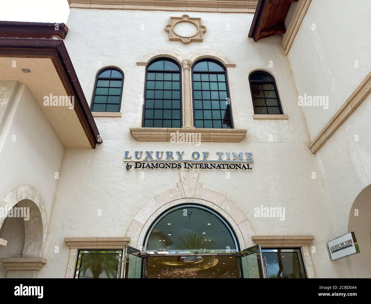 Orlando,FL/USA 6/13/20 The exterior of a Diamonds International store