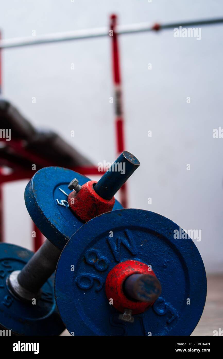 Old gym weights hires stock photography and images Alamy