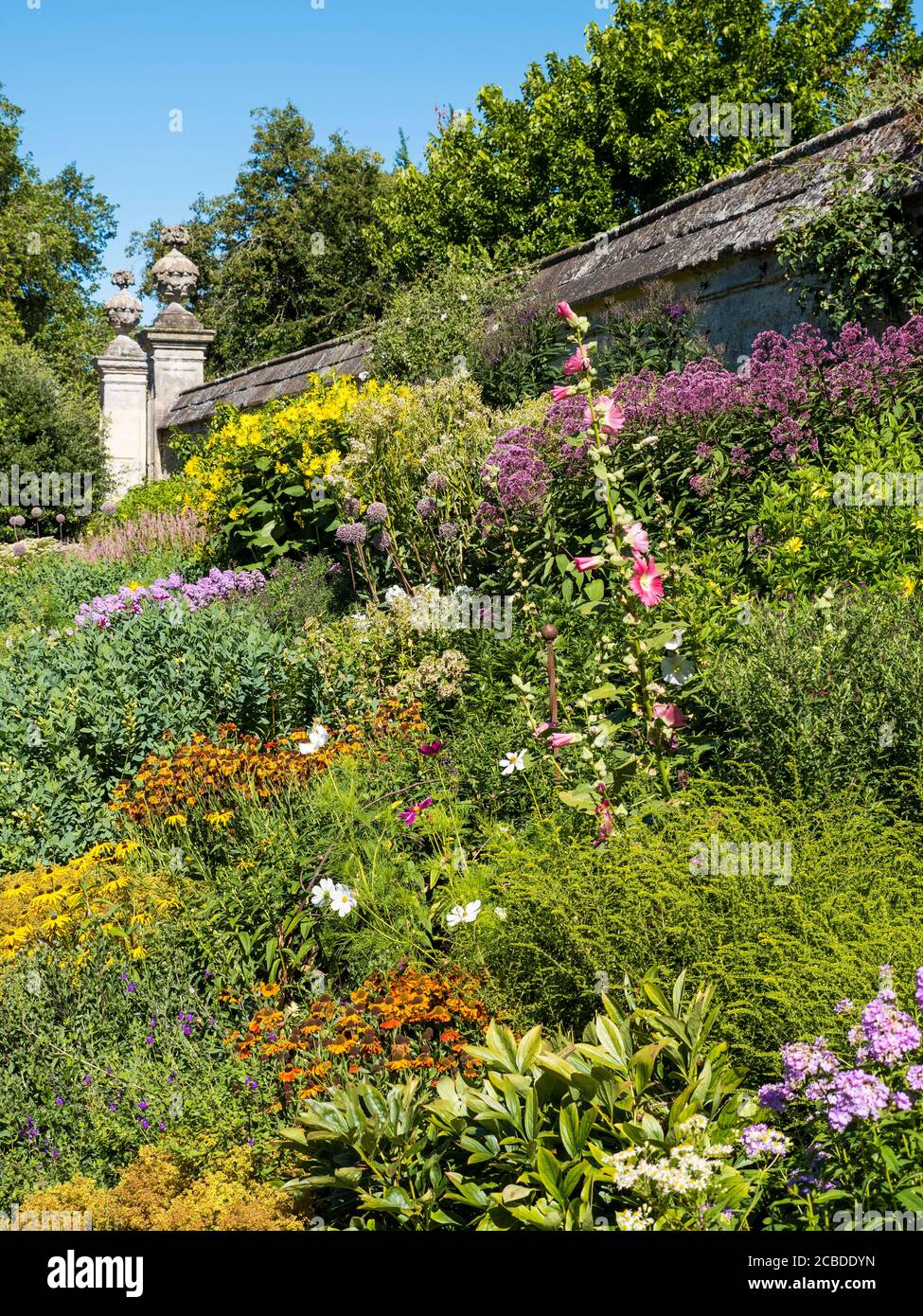 The Herbaceous Border, University of Oxford Botanical Gardens, Oxford, Oxfordshire, England, UK, GB. Stock Photo