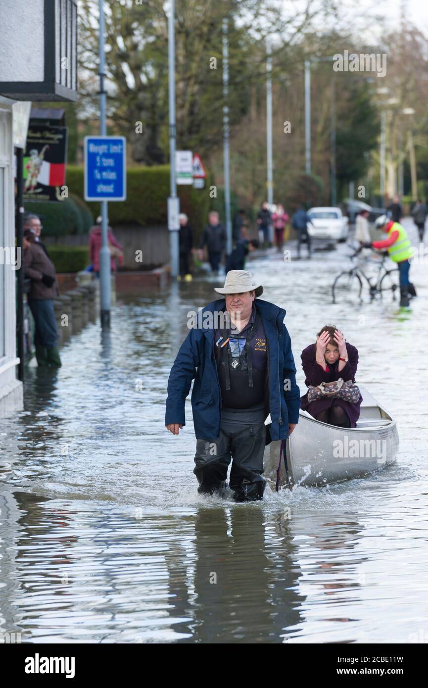 Man pulling a boat hi-res stock photography and images - Alamy