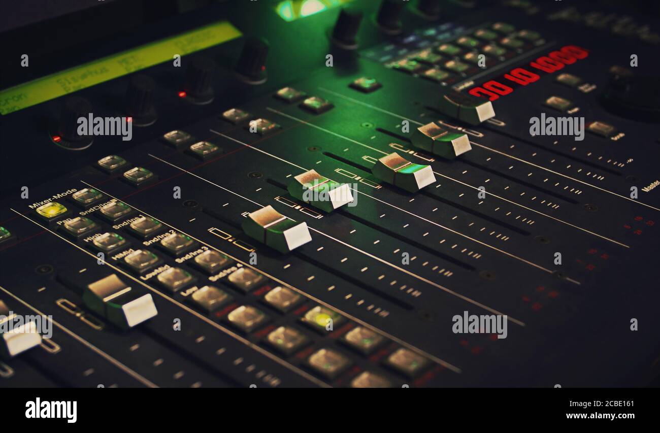 Controller training hi-res stock photography and images - Alamy
