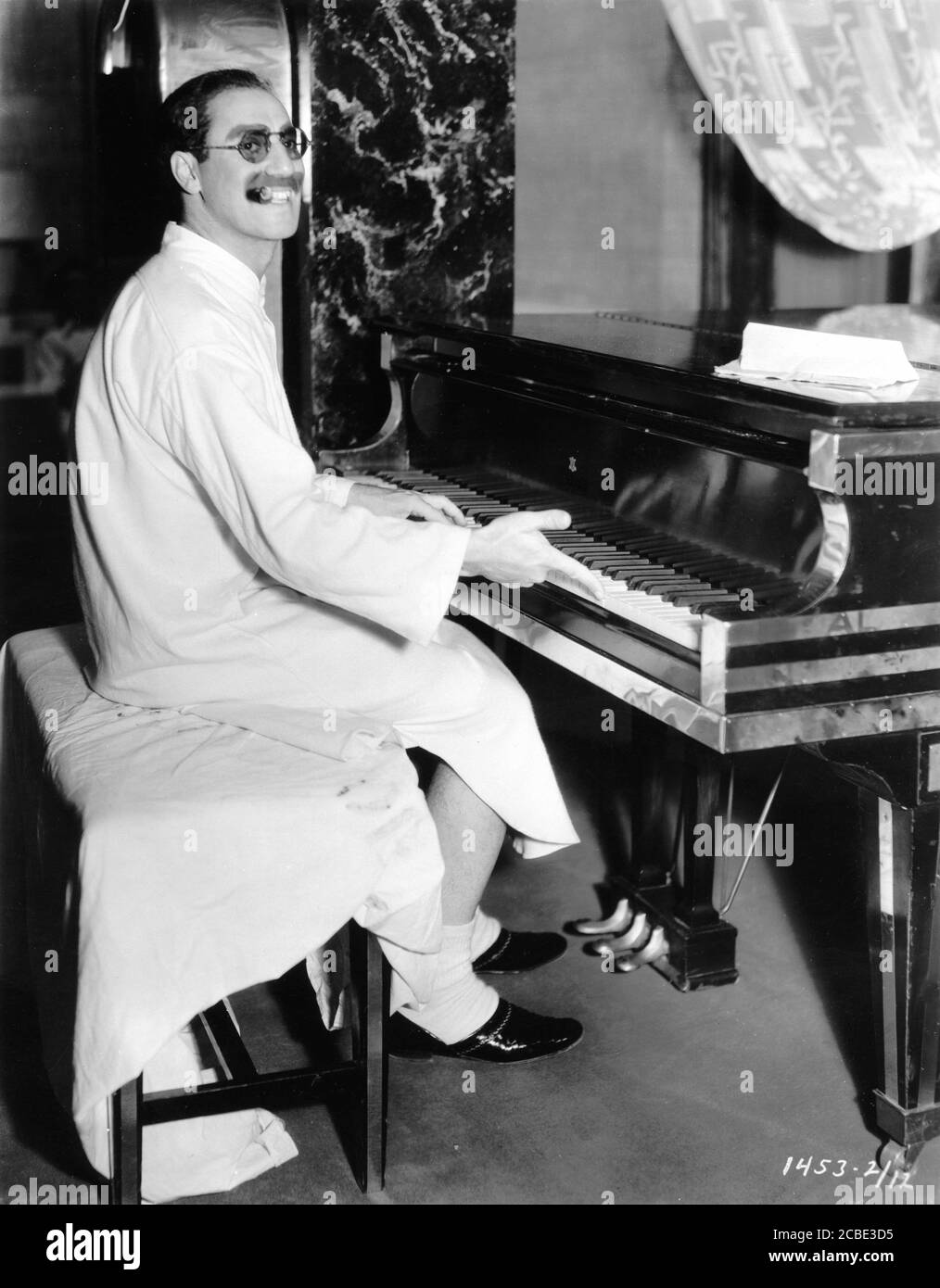 Duck soup 1933 marx brothers groucho marx hires stock photography and