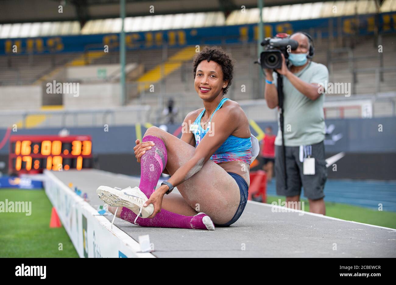 Page 6 of 54 - Multi Archives - Bossip, image size:1300x936