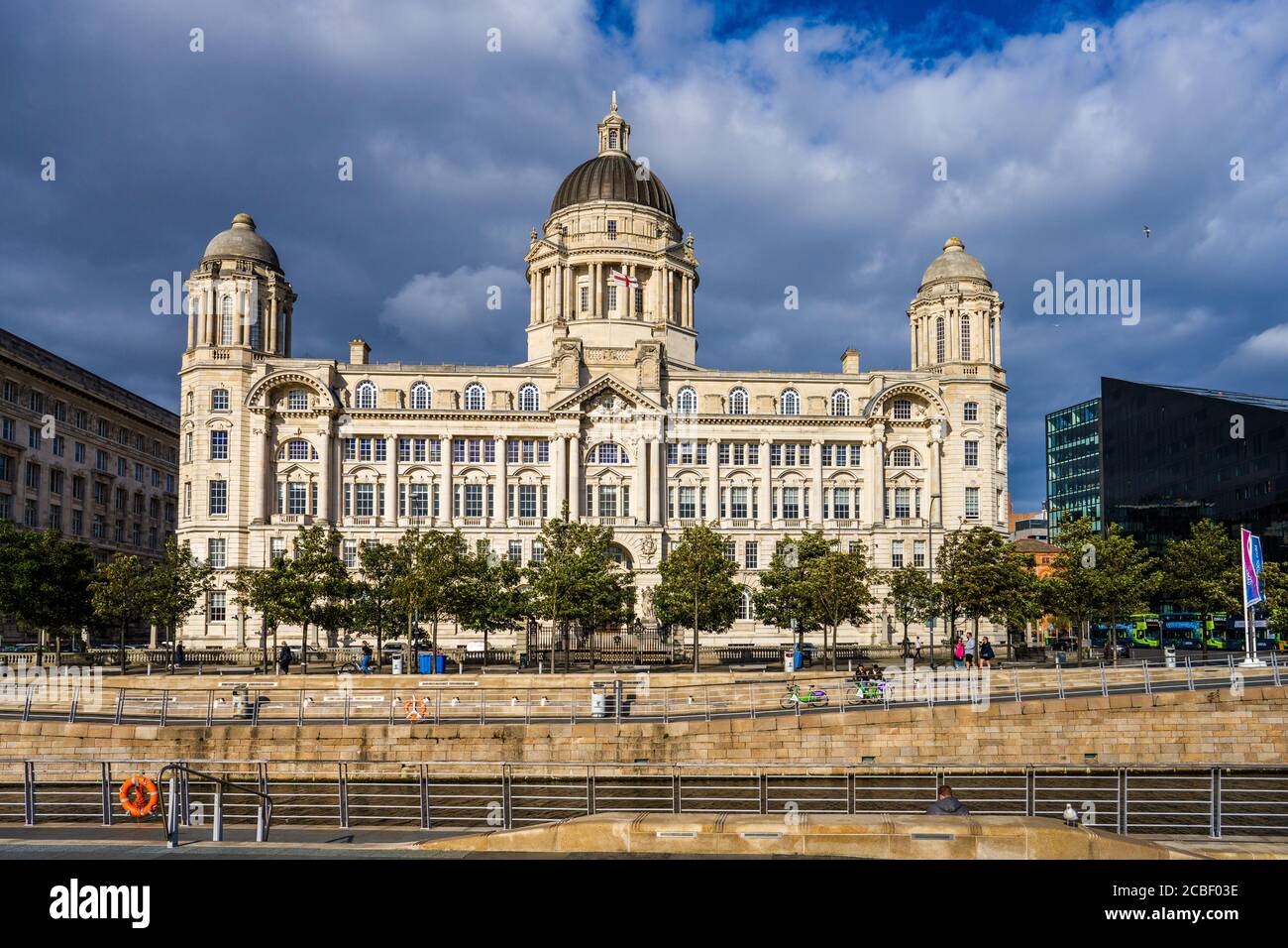 Port of Liverpool Building, Pier Head, Liverpool Waterfront. Grade II* listed, one of the Liverpool Three Graces buildings. Opened 1907. Stock Photo