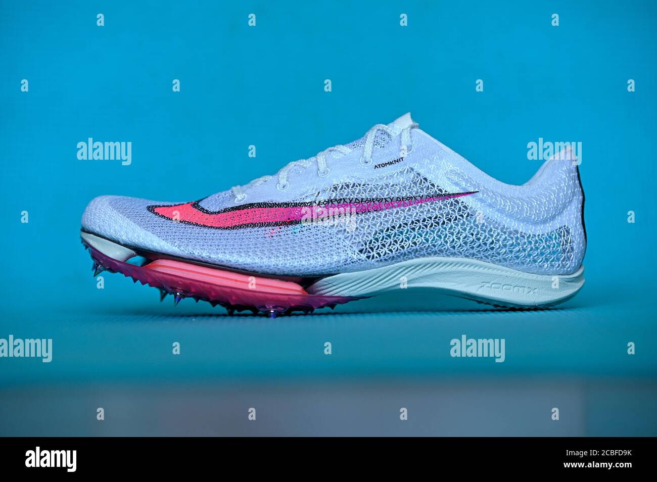 nike zoom atomknit