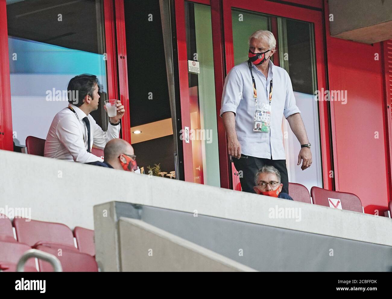 City Of Dusseldorf, Deutschland. 10th Aug, 2020. Rudi Voeller (Managing Director Sport, Leverkusen, r.) Sport: Soccer: EL, Europa League, season 19/20, quarter-finals, 08/10/2020 Inter Milan - Bayer 04 Leverkusen Credit: Thorsten Wagner/Witters/POOL/via firosportphoto | usage worldwide/dpa/Alamy Live News Stock Photo