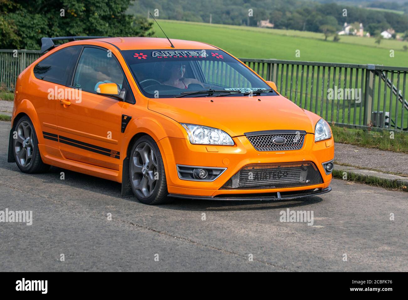 Ford focus st mk2 outlet electric orange