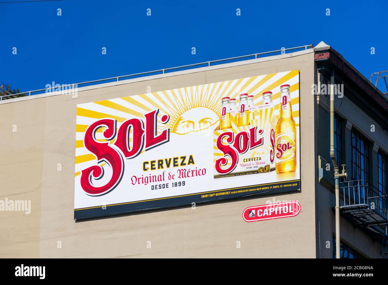 Sol beer outdoor billboard advertisement on top of a building - San Francisco, California, USA - 2020 Stock Photo