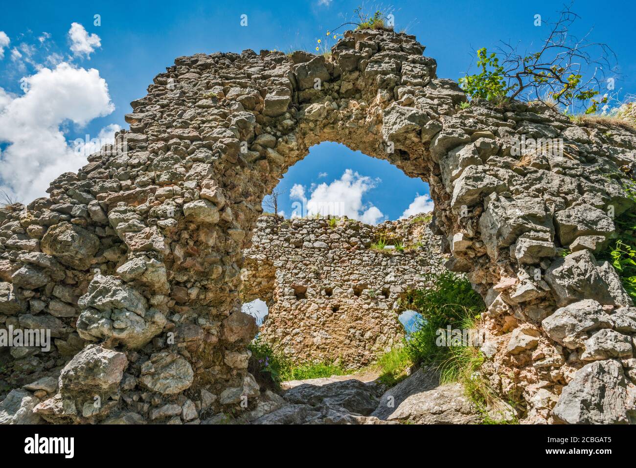 Vrsatec castle (Vršatecký hrad), near village of Vršatské Podhradie and town of Pruske, White Carpathians mountain range, Trencin Region, Slovakia Stock Photo