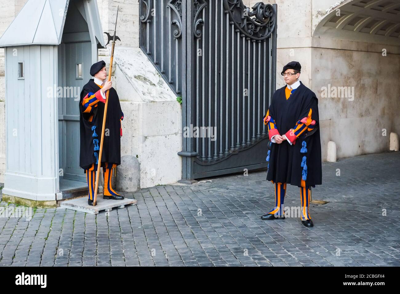 Swiss guard soldier Vatican, Rome, Italy Stock Photo