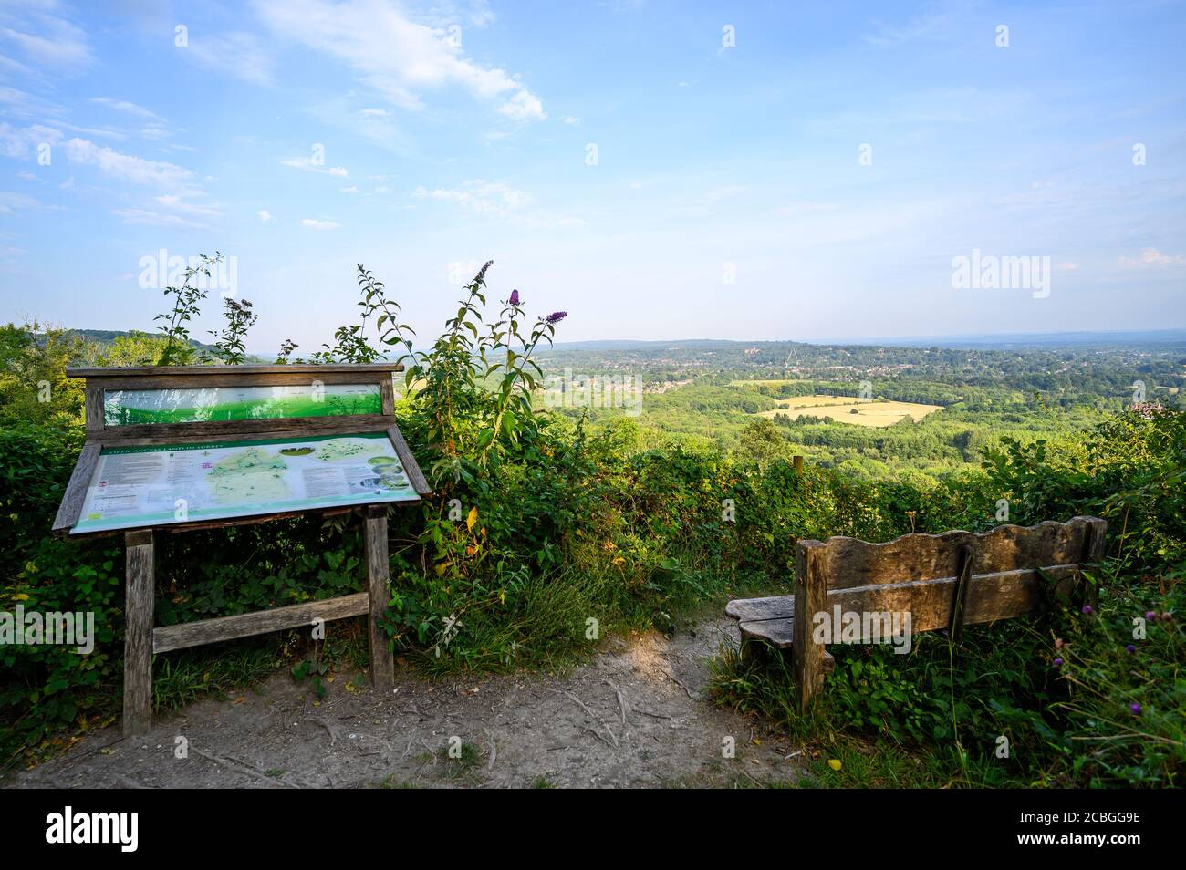 A viewpoint on the North Downs Way near Woldingham in Surrey, UK. The North Downs is part of the Surrey Hills Area of Outstanding Natural Beauty. Stock Photo