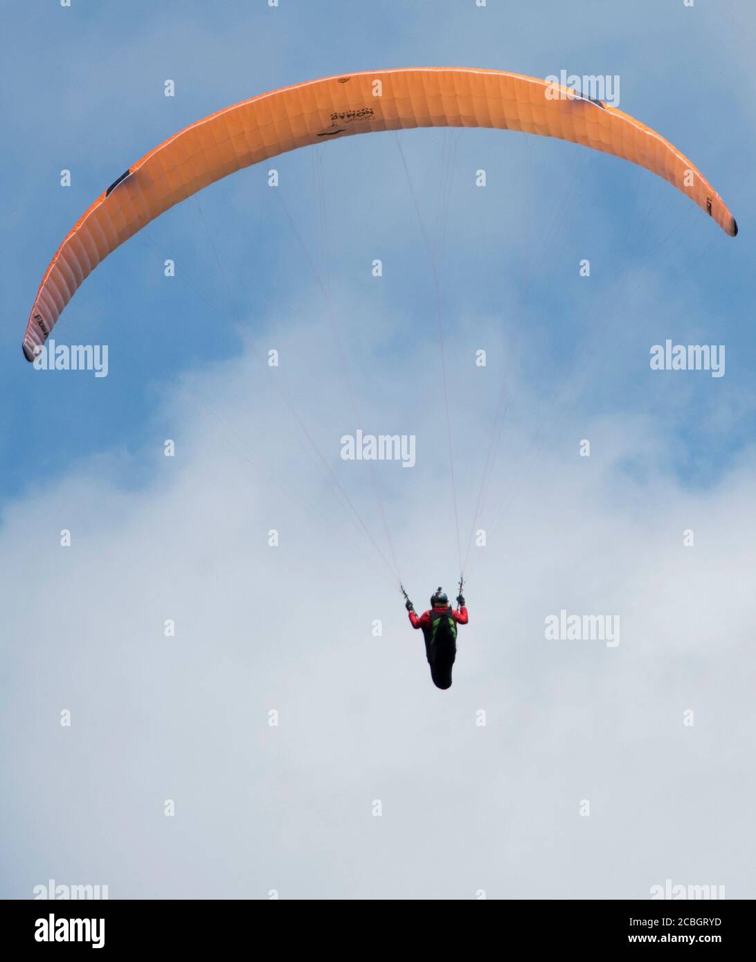 Hangglider over Hope Valley Derbyshire Stock Photo Alamy