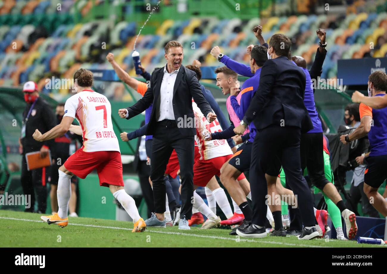 firo Champions League Lisbon, 08/13/2020, football, UEFA Champions League, quarter finals, RB Leipzig - Atletico Madrid In the picture: RB Leipzig final jubilation, coach Julian Nagelsmann (mi., RB Leipzig). UEFA regulations prohibit any use of photographs as image sequences and/or quasi-video, only for journalistic purposes! Only for editorial use! PICTURE POINT/Sunday/Poolfoto/via/firosportphoto. | usage worldwide Stock Photo
