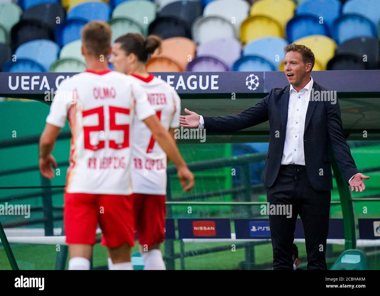 Lisbon, Portugal, 13th August 2020, Trainer Julian Nagelsmann (RBL) in the  quarterfinal UEFA Champions League match final tournament RB LEIPZIG -  ATLETICO MADRID in Season 2019/2020. © Peter Schatz / Alamy Live