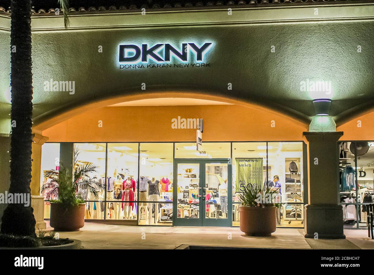 DKNY store in Camarillo California at the Camarillo outlets Stock Photo -  Alamy