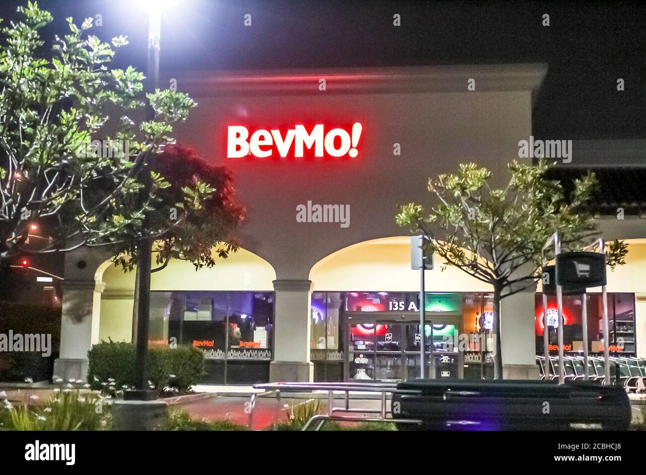 bevmo-store-in-camarillo-california-stock-photo-alamy