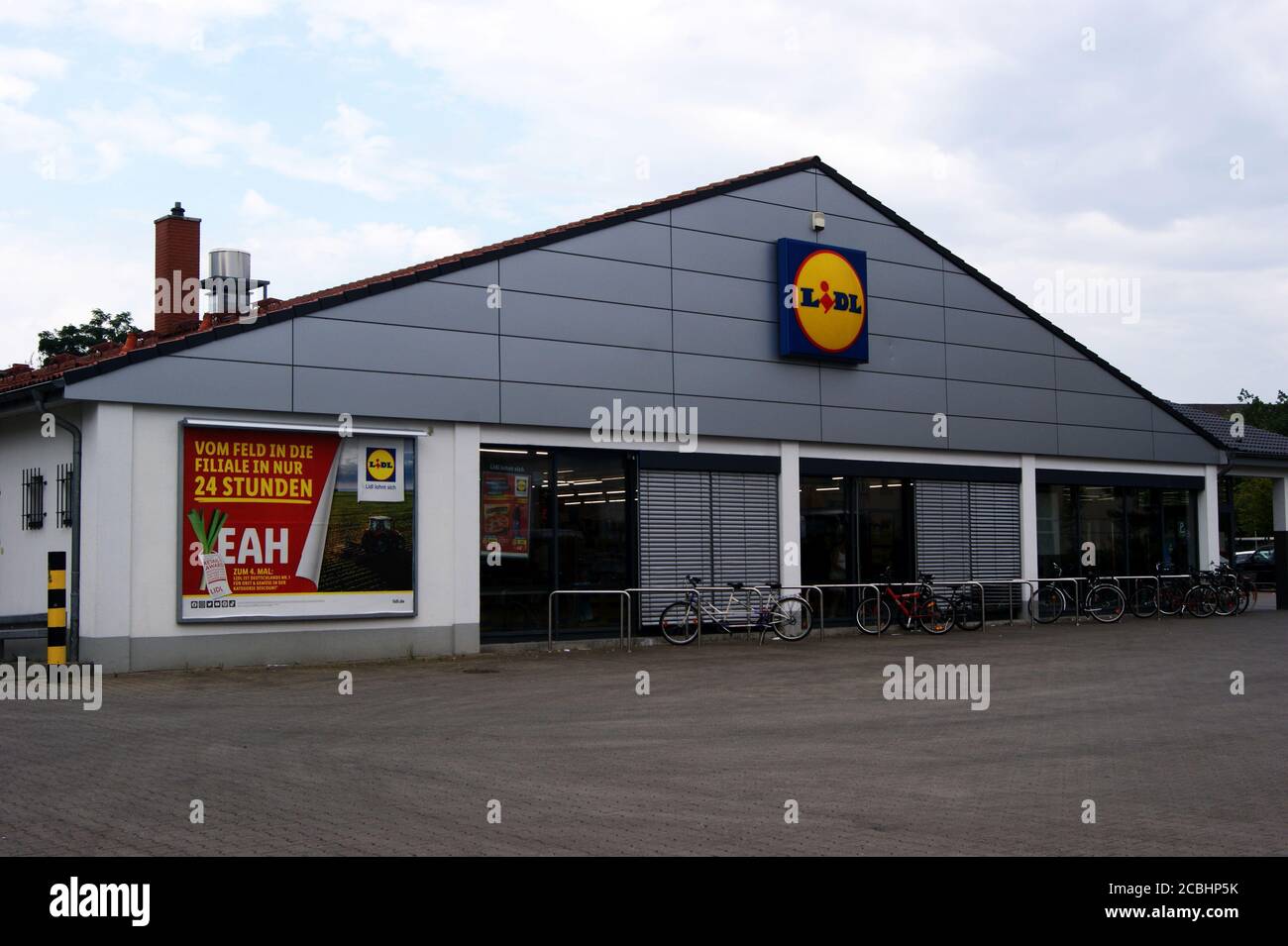 LidlFiliale in der Seeburger Straße in BerlinSpandau Stock Photo Alamy