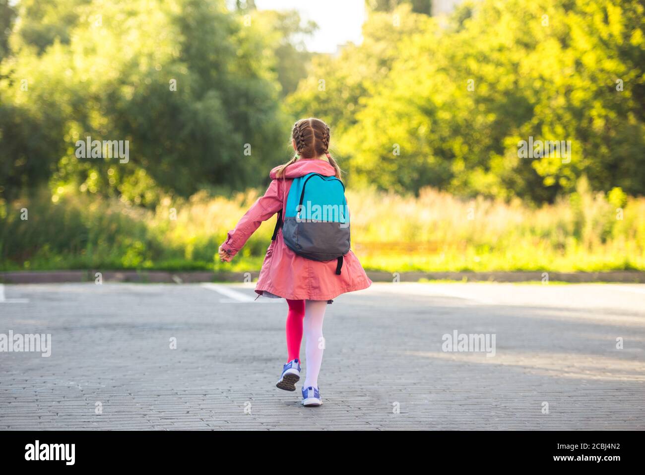 Little girl running back view hires stock photography and images Alamy