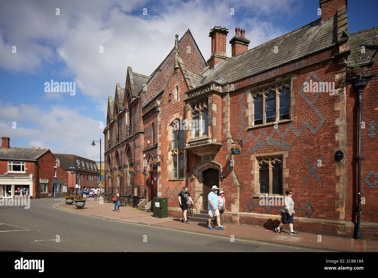 Former drinking fountain hi-res stock photography and images - Alamy