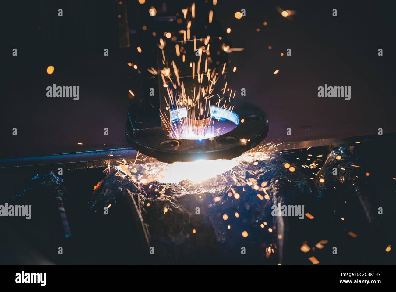 industrial steel cutting with plasma cutting machine Stock Photo Alamy