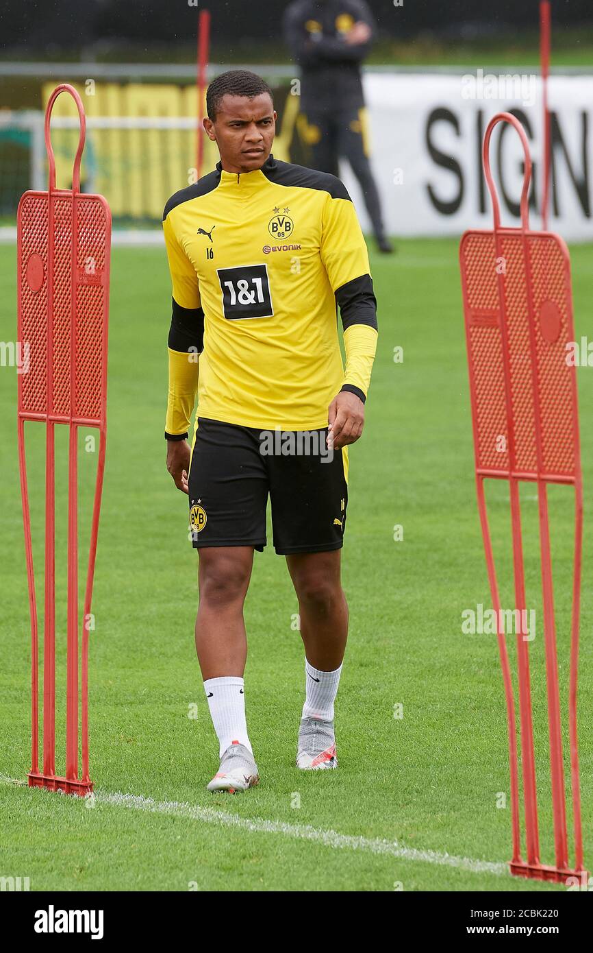Bad Ragaz, Schweiz. 14. August 2020. Manuel Akanji beim Training der ersten Mannschaft von Borussia Dortmund in Bad Ragaz. Die Borussen verbringen im Stock Photo